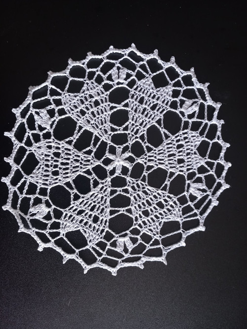 Dečka háčkovaná, Srdeční. Vel.23 cm.