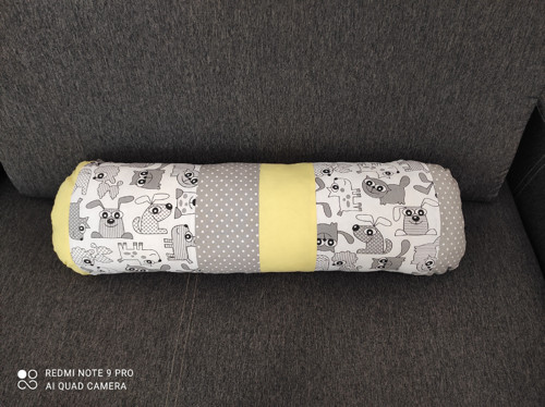 Textilní had-válec žlutošedý, 70 cm, obvod 54 cm