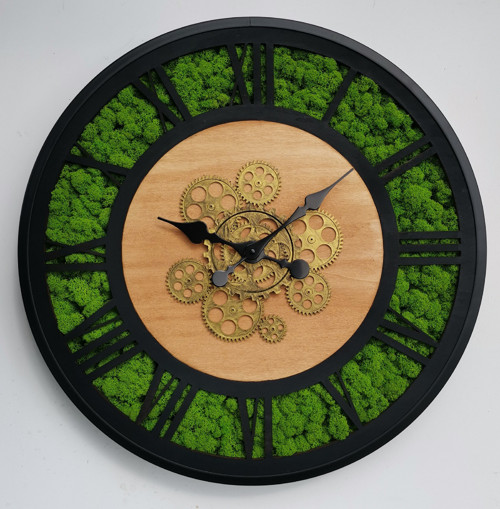 Mechové hodiny, průměr 55 cm.