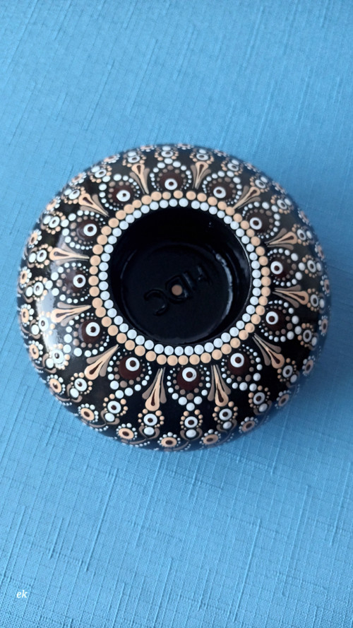Svícen na čajovou svíčku, mandala