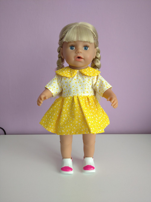 Šaty pro Baby Born sestřičku
