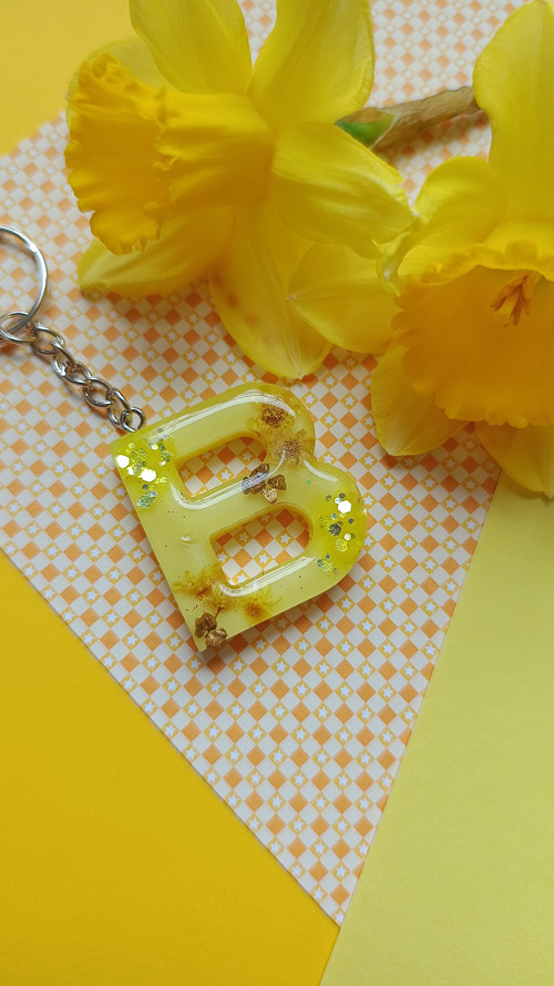 Letter "B" Yellow Flower Glitter