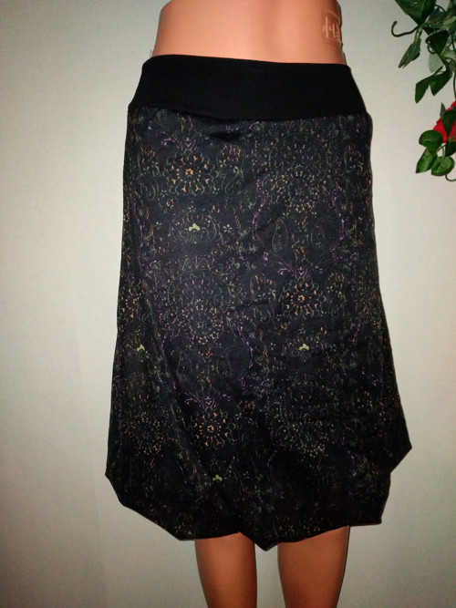 Sukně tylová mírně balonová vel.36/38