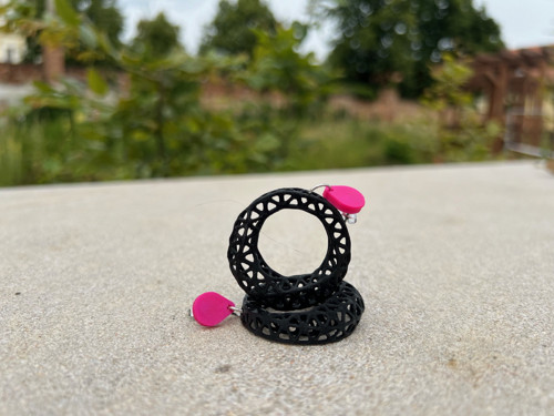 Náušnice pletivo magenta/black