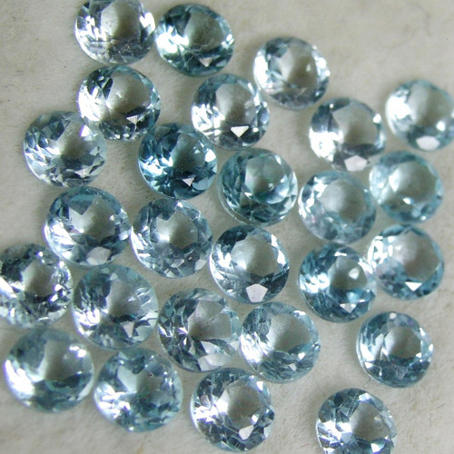 Přírodní světle modré Topazy, 4,0x4,0 mm, 1 kus