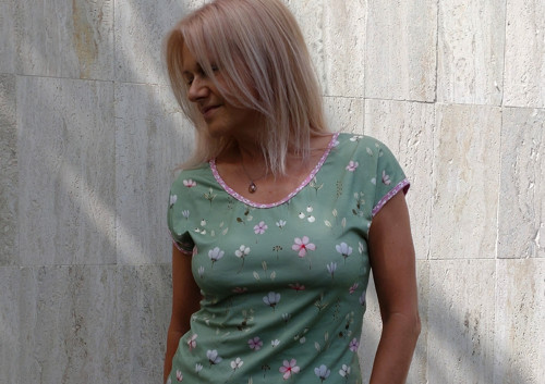 Romantické tričko vel. M — foto 1