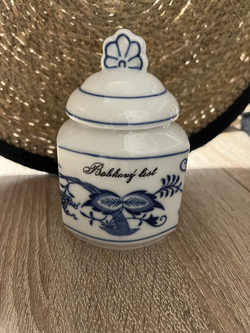 Kořenka -pravý cibulák — foto 1