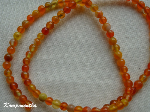 Achát achát orange 4mm 10kusů