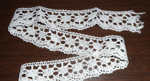 Háčkovaná čipka, starožitná KRAJKA, lem 95 cm