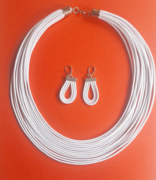 Bilý set - náhrdelník + náušnice