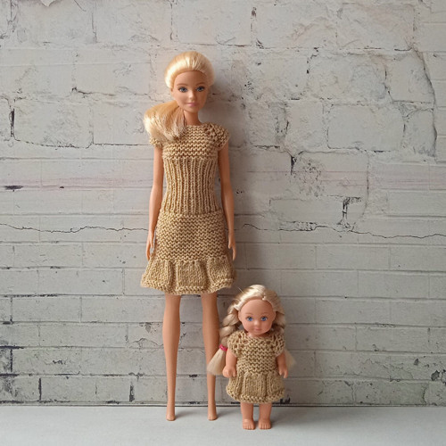 Oblečky pro Barbie a Evičku - šaty — foto 1
