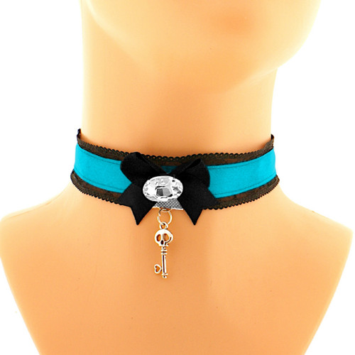 Saténový obojek s mašličkou krajkou gothic choker