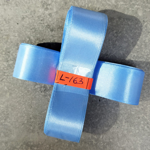 Stuha atlasová šíře 25mm jednolící 3m L163