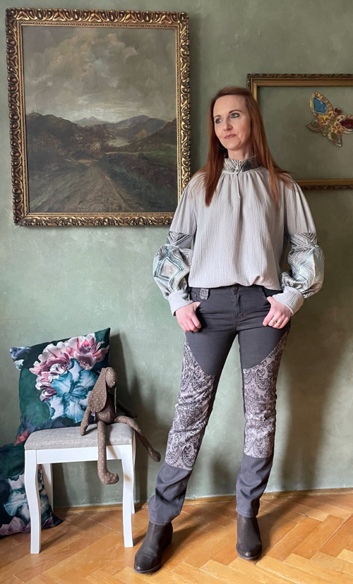 Outfit v zámeckém stylu vel. 38/40