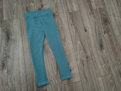 Simple dusty mint