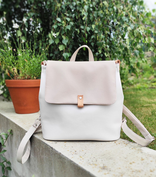 Vanessa backpack bílá s pudrovou