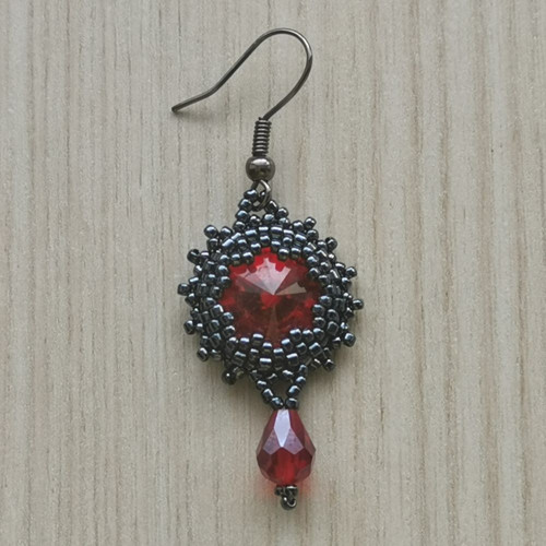 Náušnice Swarovski Siam.