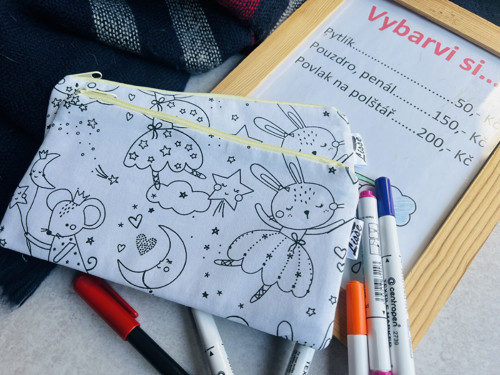 Vybarvi si - Pouzdro - zajíčci