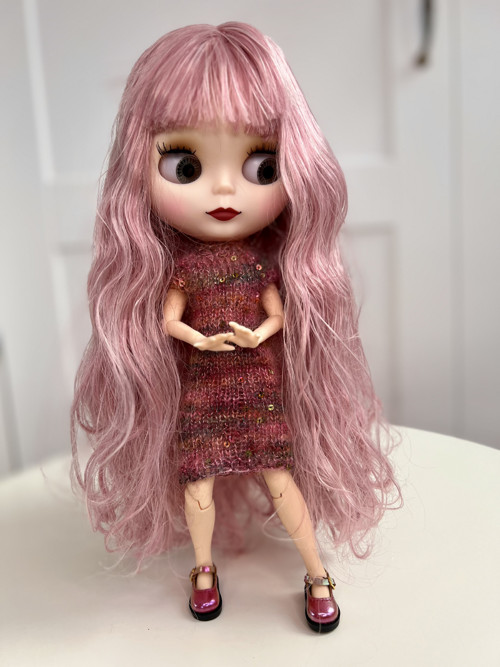 Šaty pro BARBIE a BLYTHE efektní příze s flitry 5