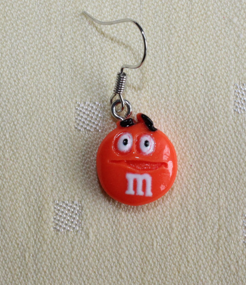 Zkombinuj si náušnice M&M´s — foto 1