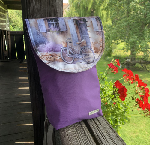 Batůžek Provance s klopou č.8