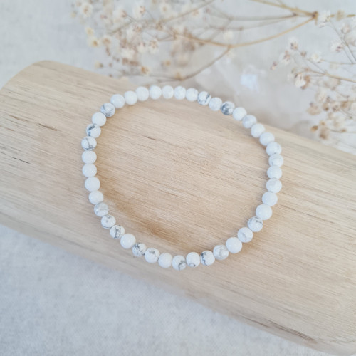 Howlit / magnezit náramek 4 mm (klidná mysl)
