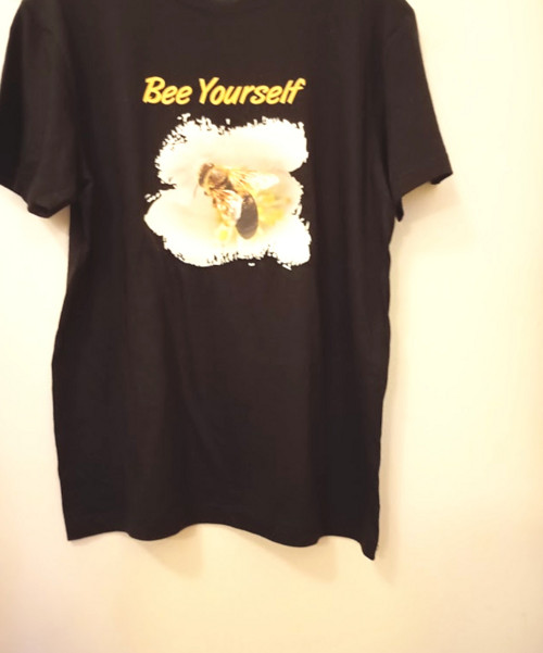 Tričko s potiskem Bee Yourself na černé