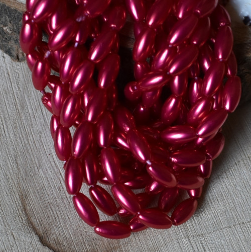 .Plast. korálky rýže 8x4mm - červené
