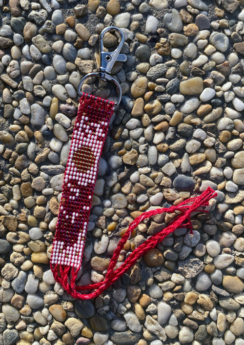 Korálková klíčenka Red