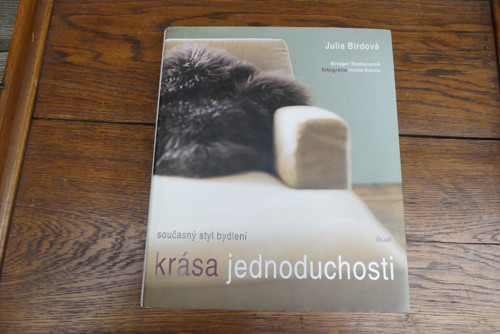 Krása jednoduchosti, Julia Birdová