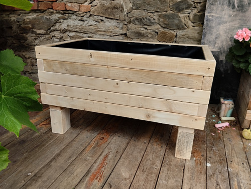 Zahradní květináč VYVÝŠENÝ - 56*87 cm