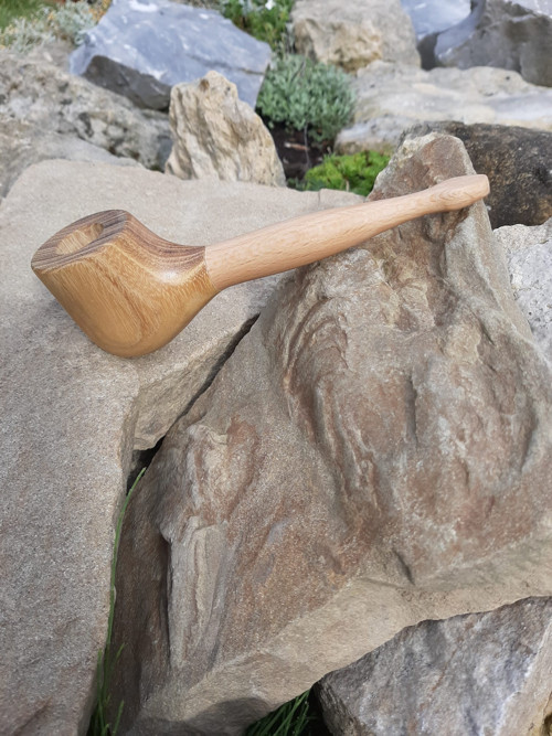 Akát (dýmka)