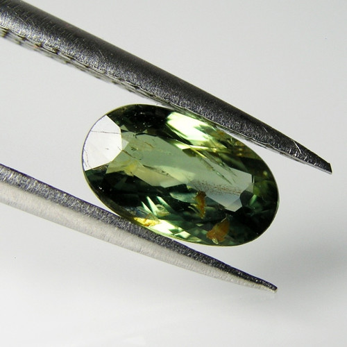 Broušený modrozelený Safír, 1,28 ct., 8,3x5x3,4 mm