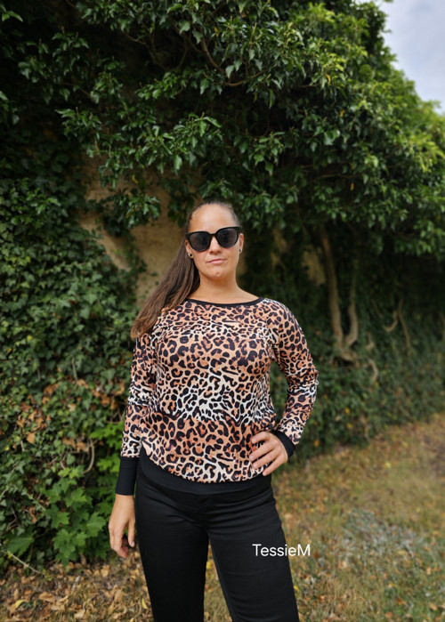 Dámské tričko s netopýřími rukávy, skladem "gepard
