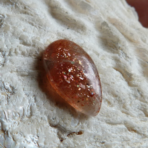 Sluneční kámen - 2,3 cm