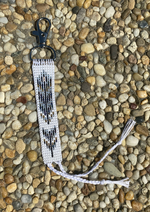 Korálková klíčenka Feathers