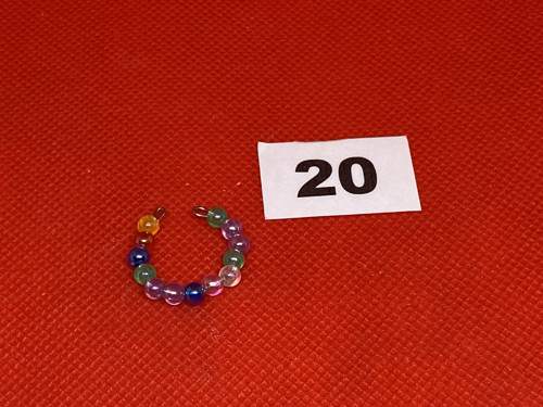 Korálkový drátkový prstýnek č.20
