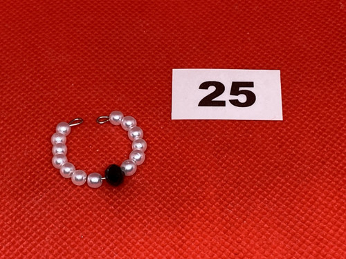 Korálkový drátkový prstýnek č.25 — foto 1