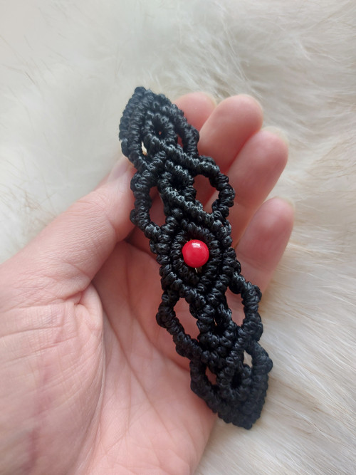 Spona do vlasů s nefritem, macramé
