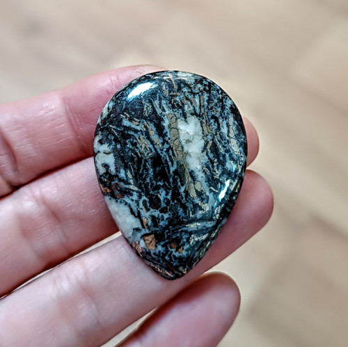 Pyrit v hornině, ID 4132, 40x30 mm