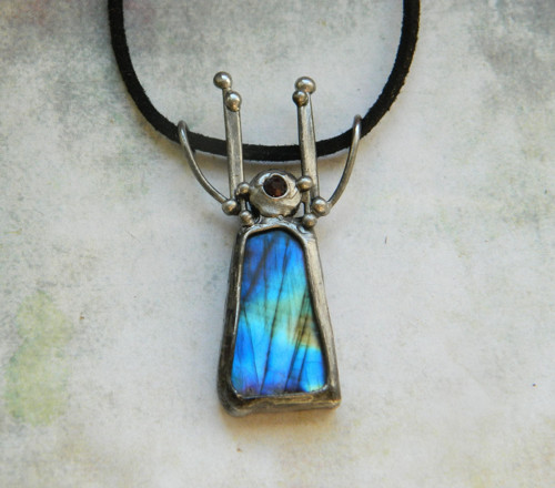 Amulet — foto 1