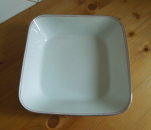 Velká porcelánová čtverhranná mísa