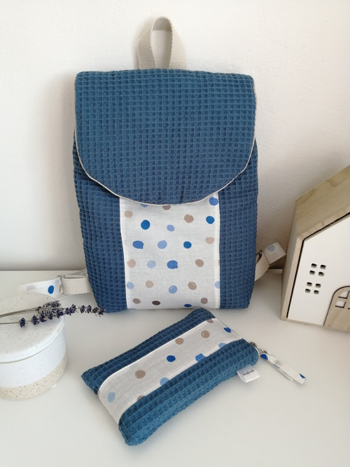 Obal na mobil Blue Dottie