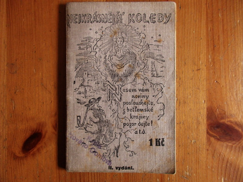 Koledy hnědá barva — foto 1