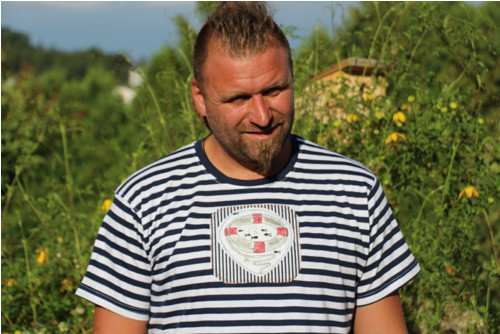 Námořnické vel. XL SKLADEM