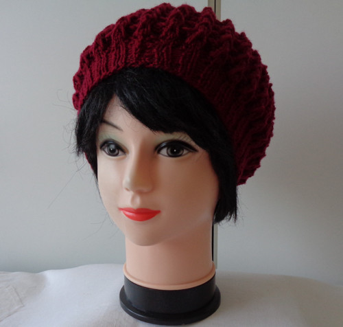 Baret ve vínové - 100 % merino