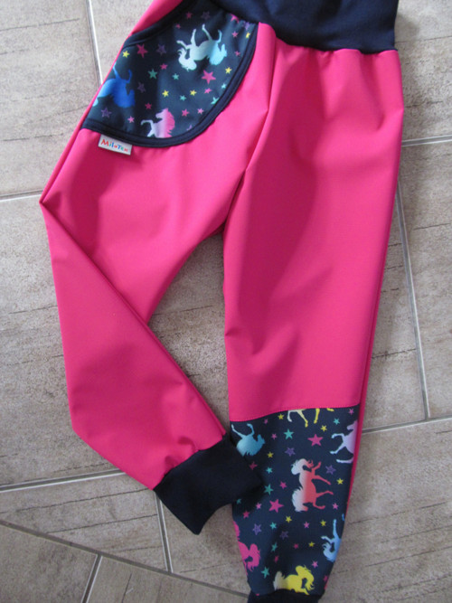 KALHOTY SOFT--jaro podzim vel.116 sleva