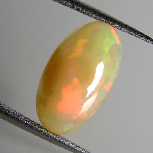 Oranžový Welo Opál, 2,77 ct., 15,5x8,7x4,4 mm