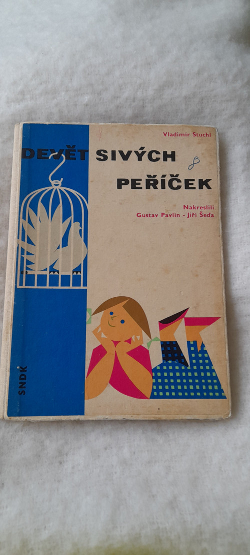 Devět sivých peříček - Vladimír Stuchl
