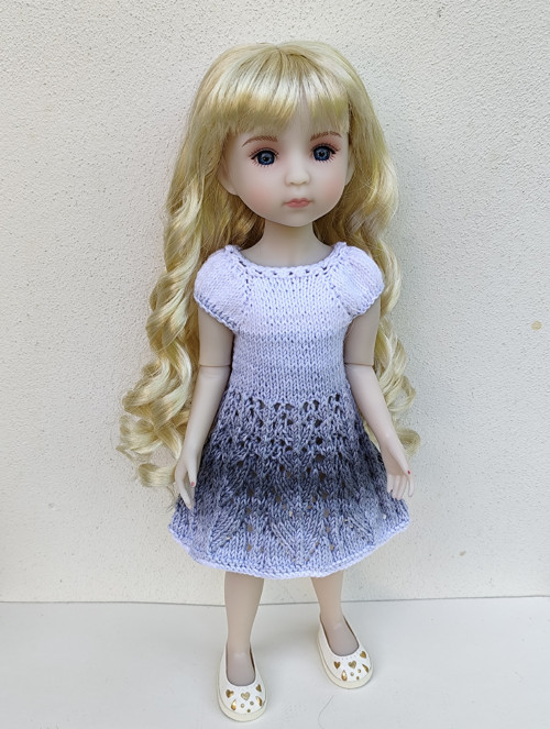 Ruby Red Fashion Friends 36cm.